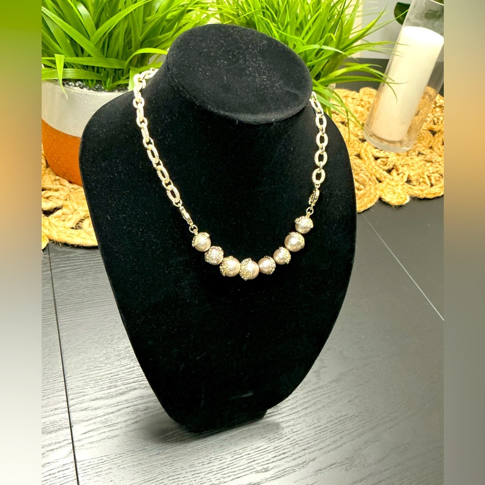 New. Never worn. Elegant Gold and Silver Beaded Necklace